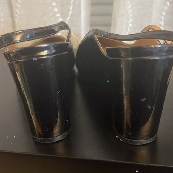 Calvin Klein Black Patent Leather Slingback Heels - Size 8 - Picture 3 of 7